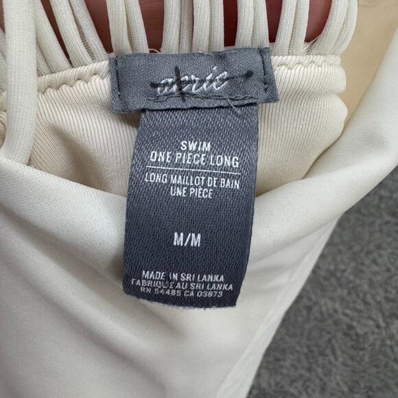 aerie Swimsuit Women M Cream One Piece Racerback Crochet Vanilla Girl Beach - Picture 2 of 11